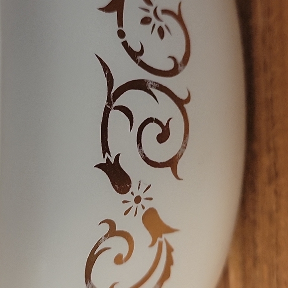 Pyrex Empire Scroll Vintage Casserole Dish With lid - Picture 9 of 16